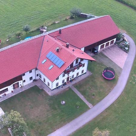 Ferienwohnung Glueck Saaldorf-Surheim ภายนอก รูปภาพ