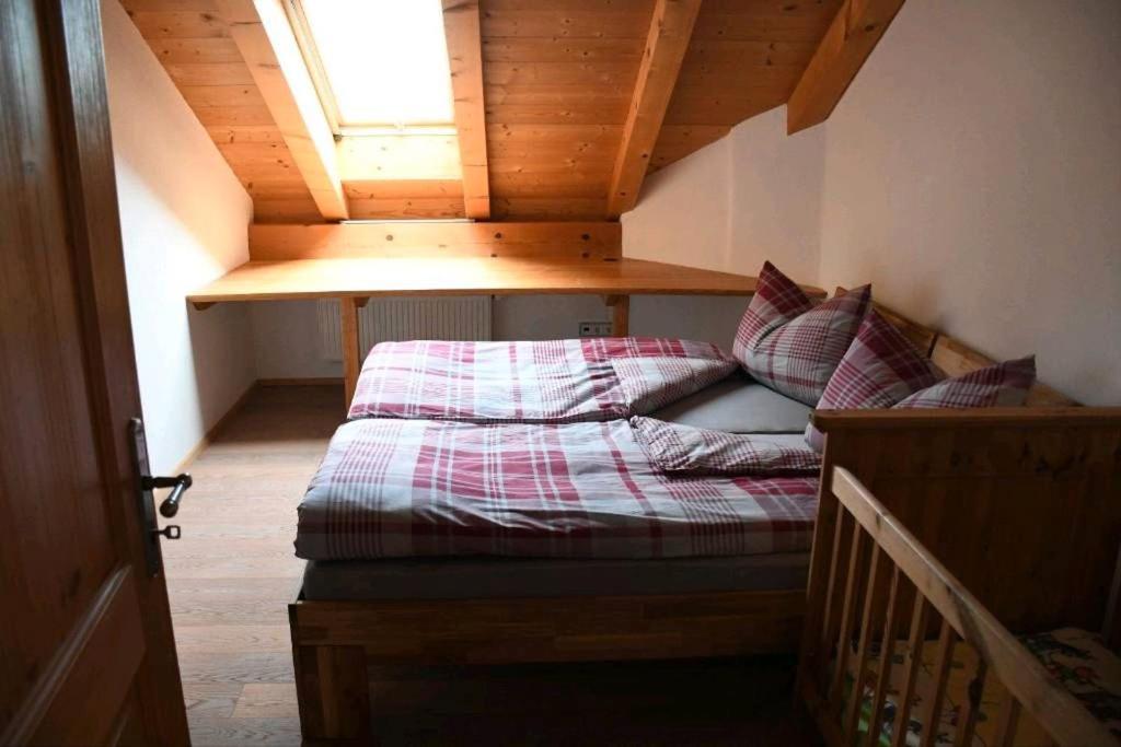 Ferienwohnung Glueck Saaldorf-Surheim ภายนอก รูปภาพ
